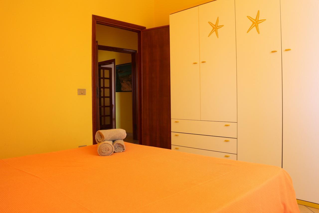 Residence Ponente Santa Teresa Gallura Eksteriør billede
