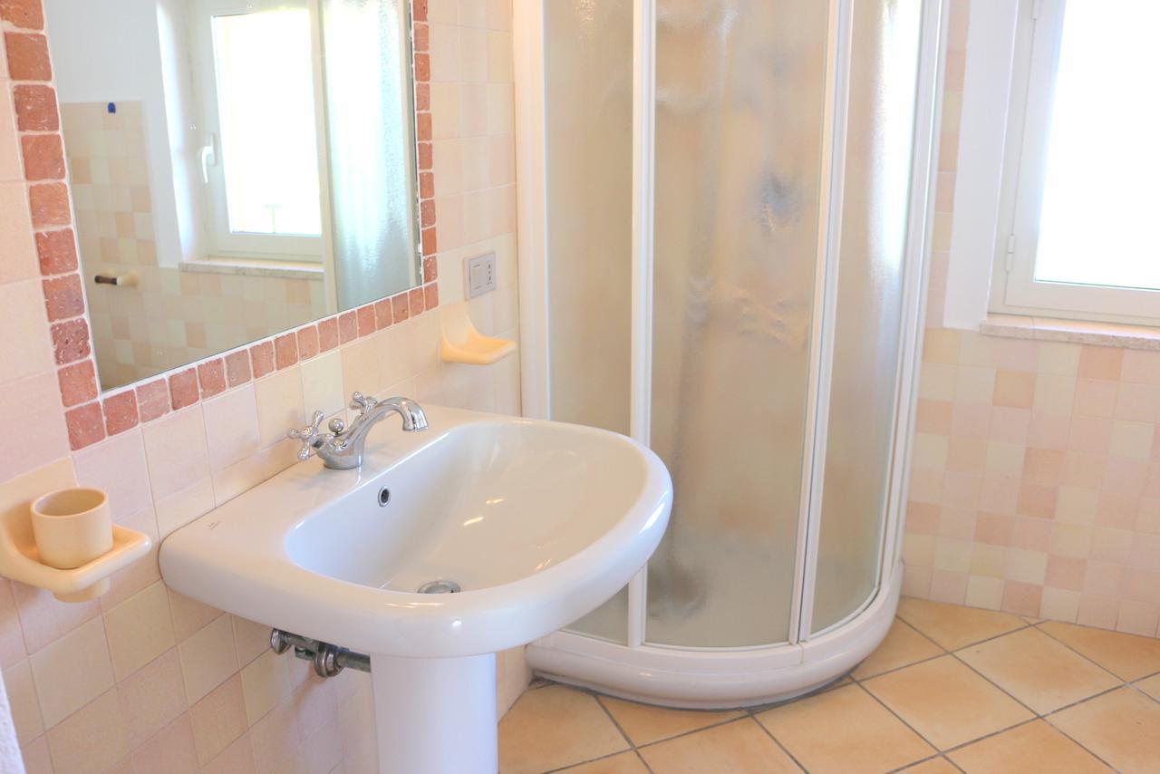 Residence Ponente Santa Teresa Gallura Eksteriør billede